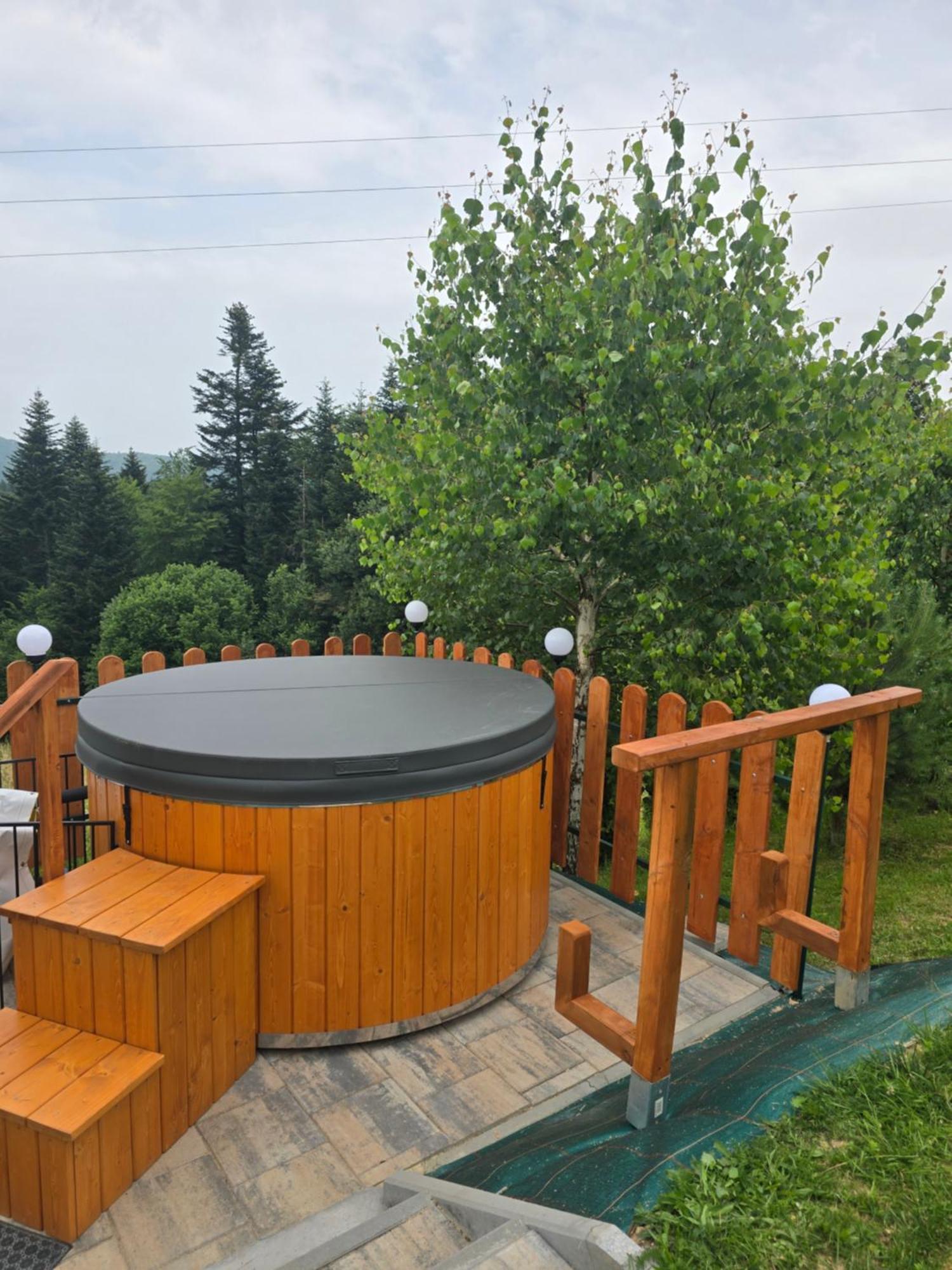 U Julka Nad Jeziorem Solinskim Z Jacuzzi Dom wakacyjny Werlas